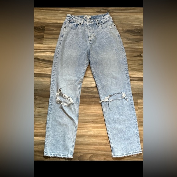 Abercrombie & Fitch Denim - Abercrombie & Fitch curve love high rise dad jeans size 6/28